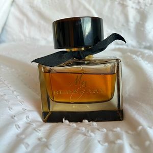 Burberry Black Perfume